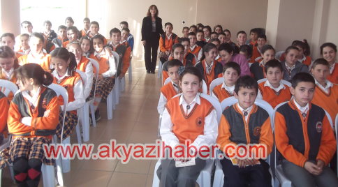 Yazar Ayşe Yamaç'a Sürpriz Yaptılar