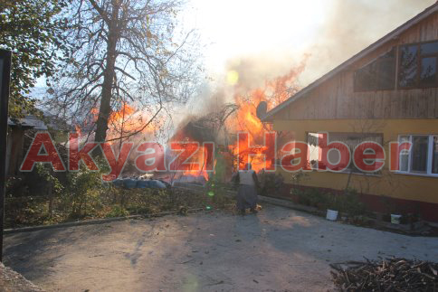 Kuzuluk'ta Çıkan Yangın Evlere Sıçramadan Söndürüldü