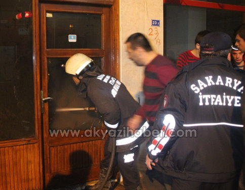 Pazarköy Caddesinde Yangın