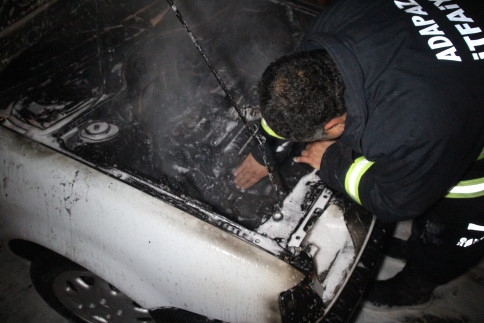 Akyazı'da Araç Yangını