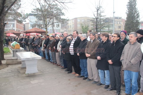 İsmet Kaliç  Toprağa Verildi.