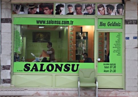 Salonsu Traş Adama Şart