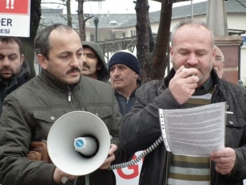 Başörtüsüne Keyfi Yasak Ve Hakaret
