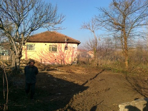 Hasarlı Binalrın Yıkımına Devam Ediliyor…