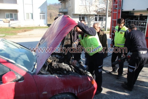 Lpgli araçta çıkan yangın korkuttu.