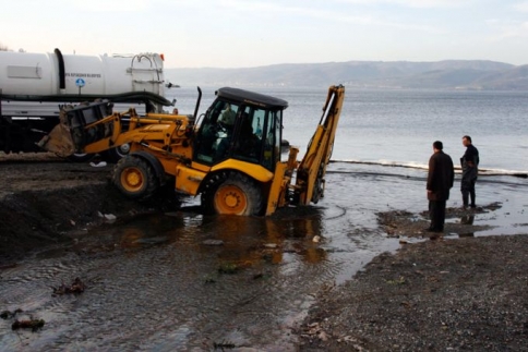 SASKİ göle Sızan Yakıtı Temizlediğini Açıkladı