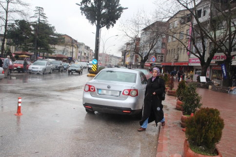 Duraklar Yine Eski Halinde