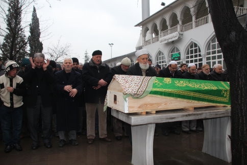 Vefat Hasan Sakzeki'nin Annesi