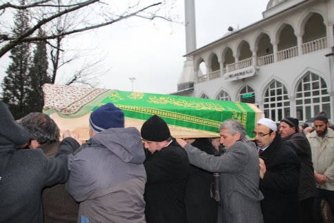 Vefat Hasan Sakzeki'nin Annesi