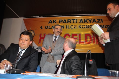 Ak Parti'de Olaylı Kongre