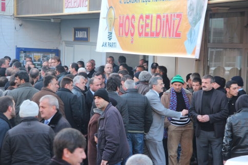 Ak Parti'de Olaylı Kongre