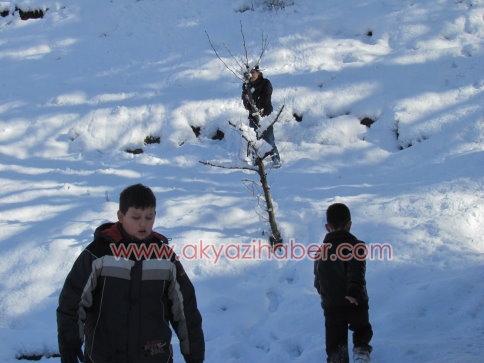 Konuralp İlk Öğretim 1/C Sınıfı Kahvaltıda Bir Araya Geldi.