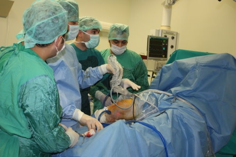 Akyazı Devlet Hastanesi Hizmete Doymuyor