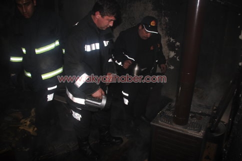 Küçük Çocuğu Yangından Komşusu Kurtardı.