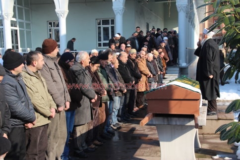 Muzaffer Berberoğlu Toprağa Verildi