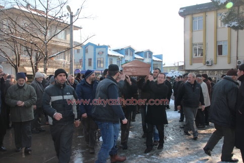 Muzaffer Berberoğlu Toprağa Verildi