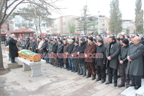 Emekli Hakim Osman Desteci Toprağa Verildi.