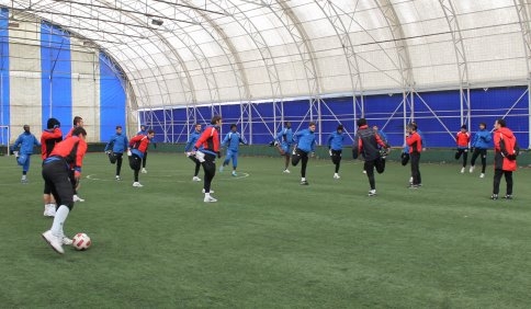 As Akyazı Spor Garajlar Taç Spora Kilitlendi