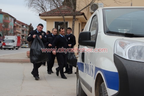 Akyazı'da İzinsiz Tütün Satışı Yapanlara Şok Baskın