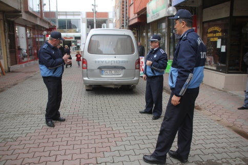 Zabıta Komiseri Hastaneye Kaldırıldı
