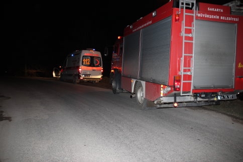 Akyazı’da asılsız ihbar geceyi birbirine kattı. 