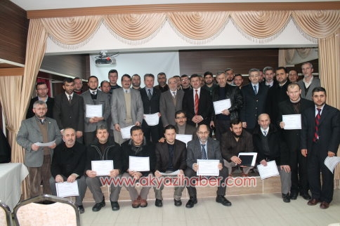 40 İmam'a Vaaz Belgesi Verildi