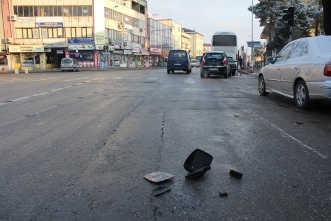 İlçe Merkezinde Zincirleme Kaza