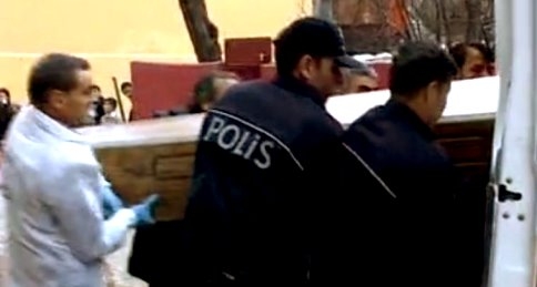 Boru Tartışması Yüzünden Ağabeyini Öldürdü