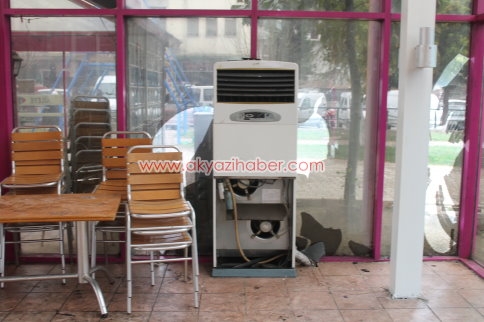 Saadet Partisi İlçe Teşkilatın Eski Aile Parkında Basın Açıklaması Yaptı.