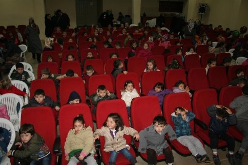 Anaokul Çocuklarından Tiyatroya Yoğun İlgi!