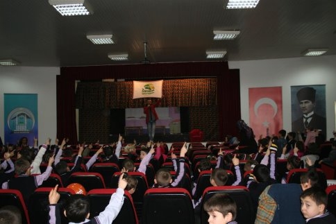 Anaokul Çocuklarından Tiyatroya Yoğun İlgi!