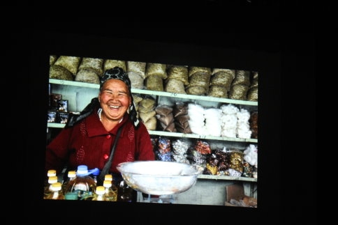 Seyrine Doyum Olmadı