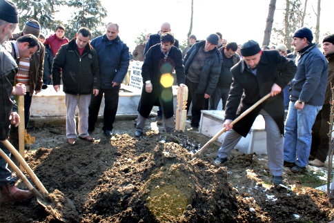 Akyazı'da Yolcu Ailesi Yasta