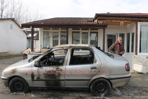 Evinin Önündeki Araç Kundaklandı