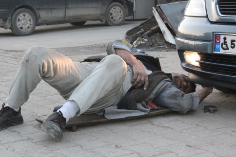 Araçlarının Kış Bakımını Yaptırmayanlar Yolda Kaldı