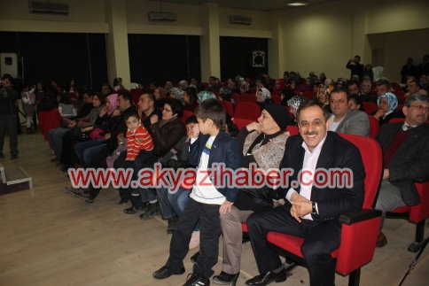 35 Öğrenci’den Şiir Gecesi