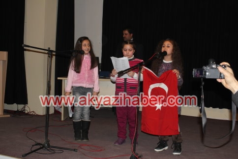 35 Öğrenci’den Şiir Gecesi