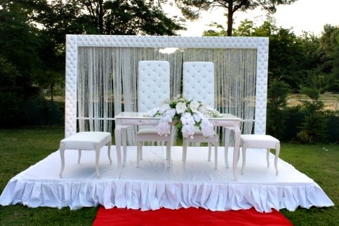 Masal gibi bir kır düğünü için …. 