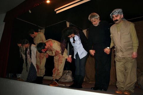 Karanfil Kokusu İzleyenleri İle Buluştu