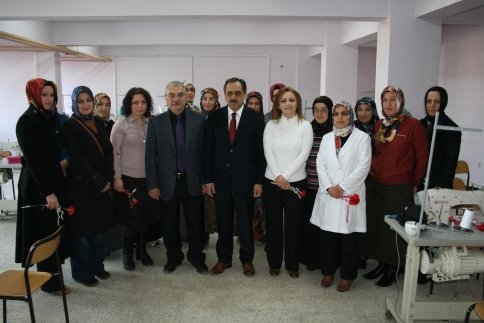 Başkan Yazıcı Kadınlar Gününü Kutladı.