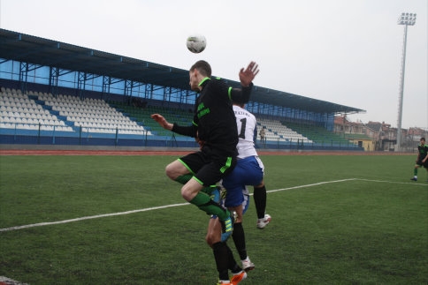 Akyazı E.M.L Yarı Finalde 