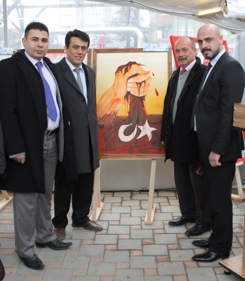 Resme Sığmayan Hayatlar Adlı Resim Sergisi Açıldı