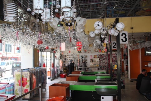 Akyazı’ya Dev mağaza