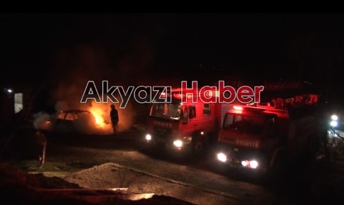Kuzuluk'ta otomobil Yangını