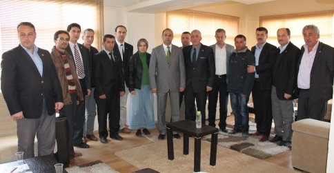 Yeni Anayasa Kitapçığını Dağıttılar