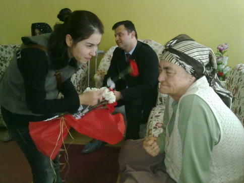 Ueder Sakarya Şubesi’nden Huzur Evine Ziyaret!