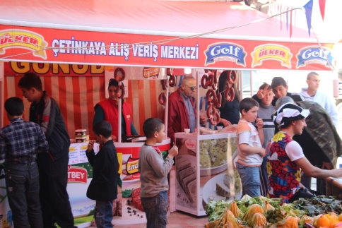 Çetinkaya Market 13. Kuruluş Yıldönümünü Çeşitli Etkinliklerle Kutladı.
