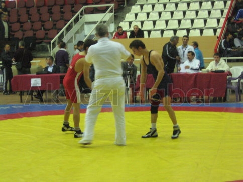 Akyazı'lı Güreşçilerden İki Madalya