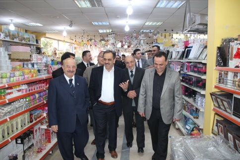 Akyazı’nın Dev Alışveriş Merkezi düzenlenen törenle açıldı!