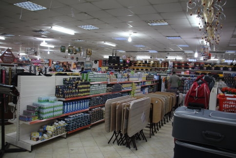 Akyazı’nın Dev Alışveriş Merkezi düzenlenen törenle açıldı!